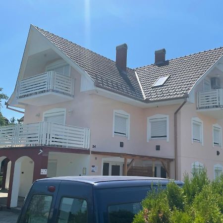 Ferienwohnung Gitta Apartmanhaz Zalakaros Exterior foto