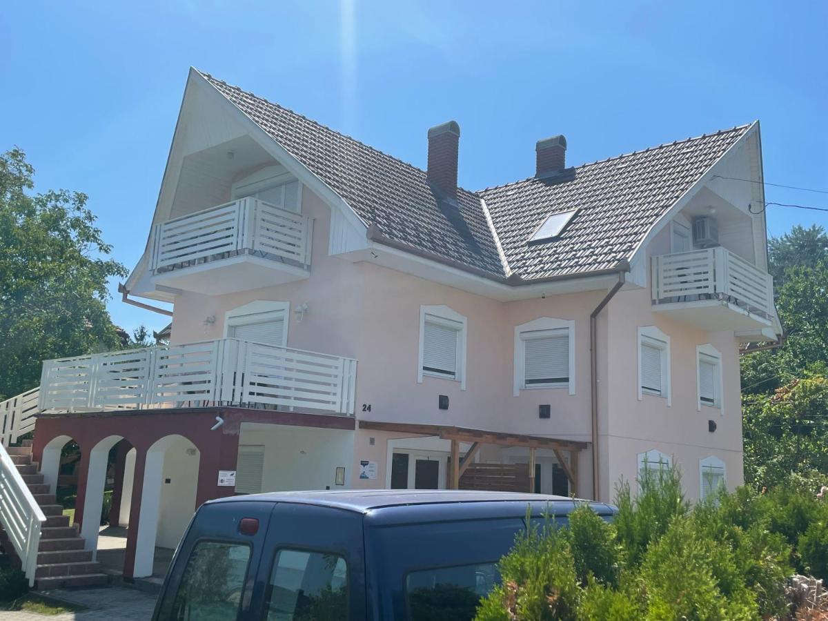 Ferienwohnung Gitta Apartmanhaz Zalakaros Exterior foto