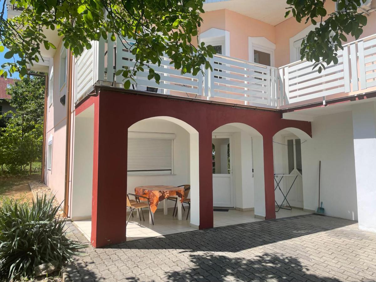 Ferienwohnung Gitta Apartmanhaz Zalakaros Exterior foto