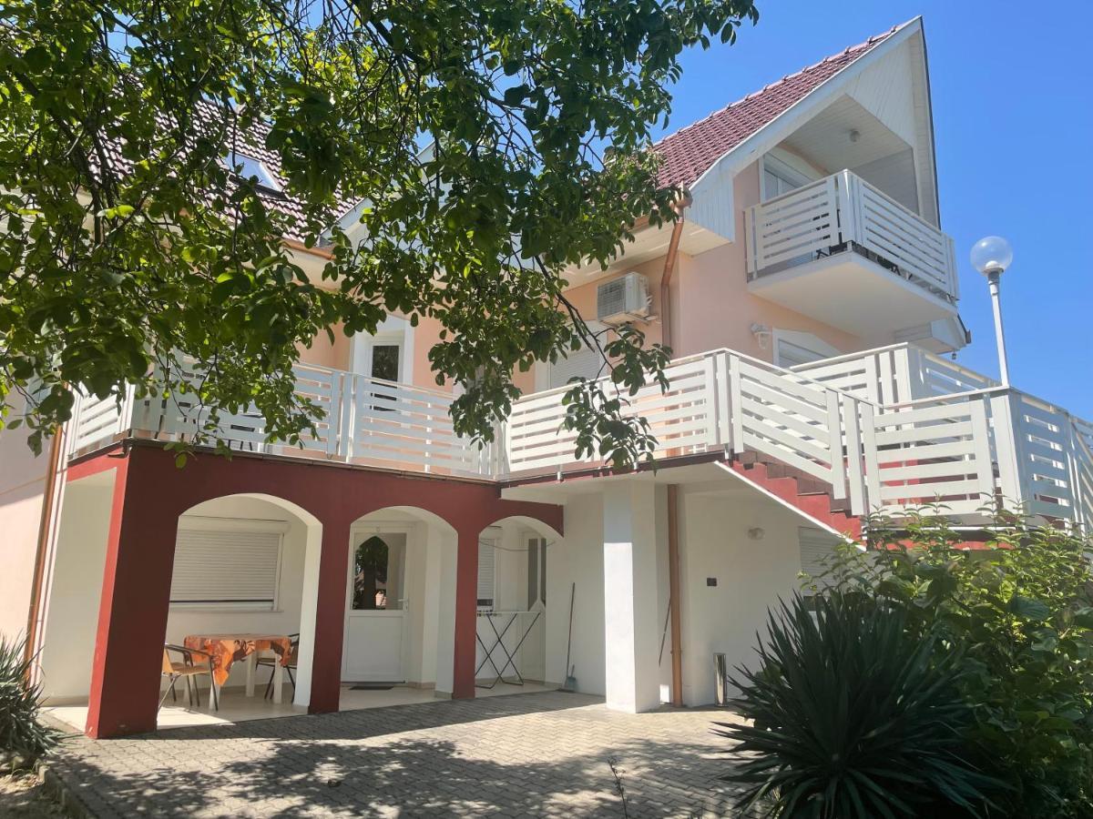 Ferienwohnung Gitta Apartmanhaz Zalakaros Exterior foto