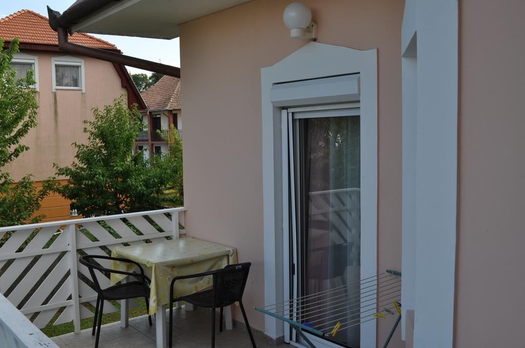 Ferienwohnung Gitta Apartmanhaz Zalakaros Exterior foto